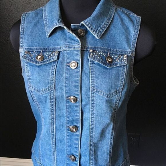 Barccini Vest  - Picture 1 of 8